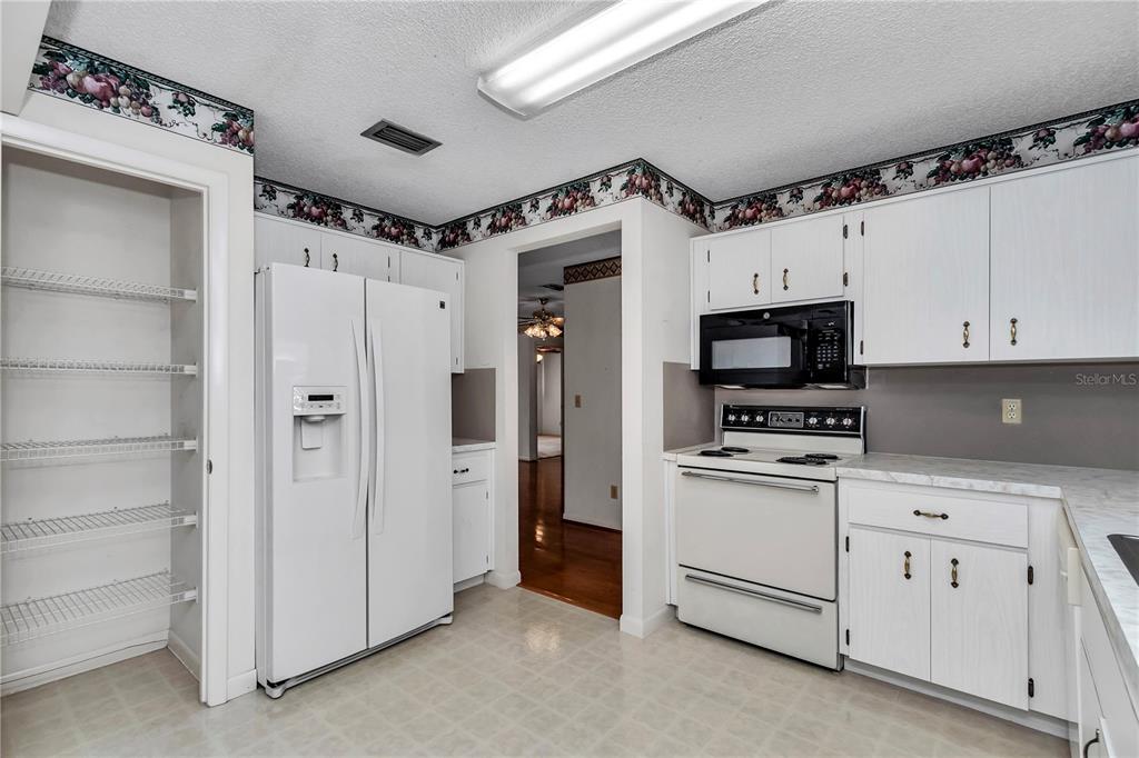 8667 Southwest 97th Street, Unit E Ocala, FL 34481 - Photo 15 of 38