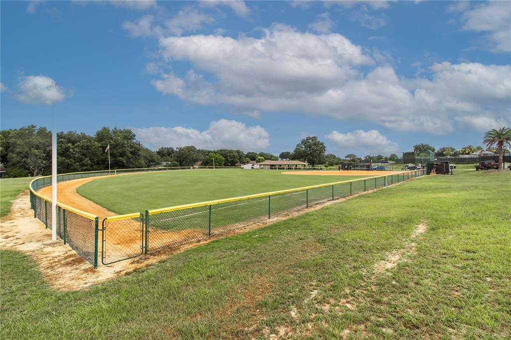 8667 Southwest 97th Street, Unit E Ocala, FL 34481 - Photo 34 of 38