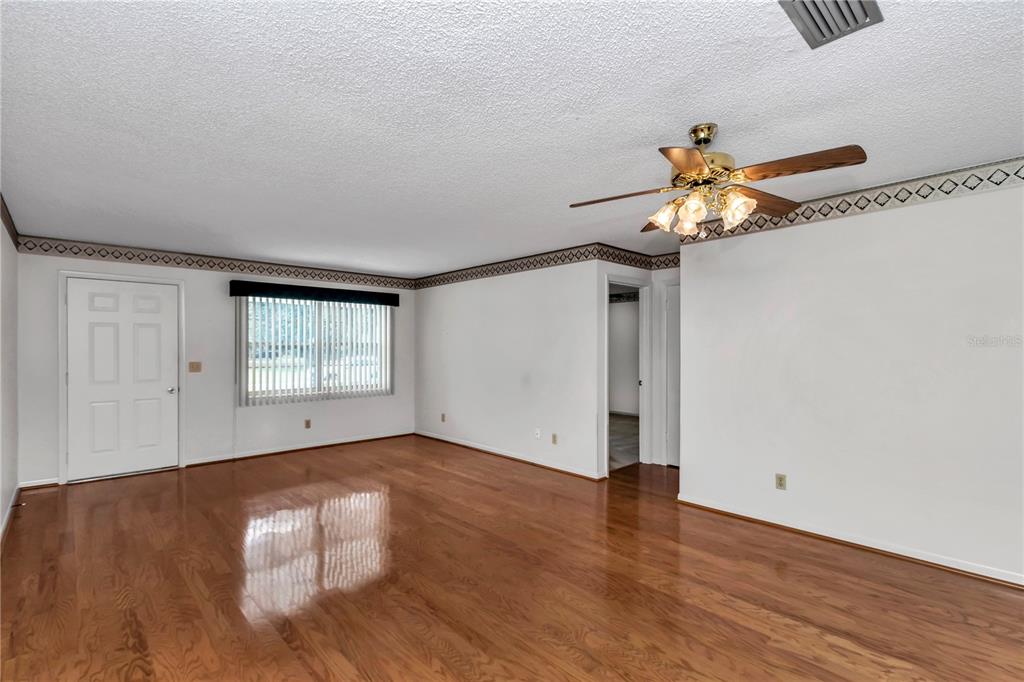 8667 Southwest 97th Street, Unit E Ocala, FL 34481 - Photo 4 of 38