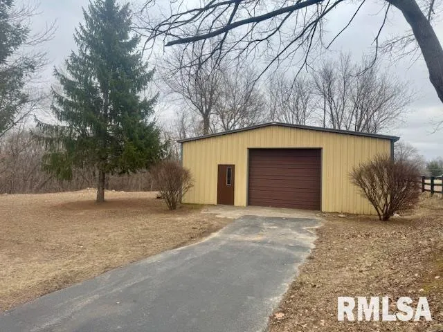 $215,000 | 3938 Musholt Strasse Lane, Quincy, IL 62305