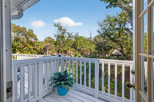 $529,900 | 5300 Bayshore Boulevard, Unit C6, Tampa, FL 33611