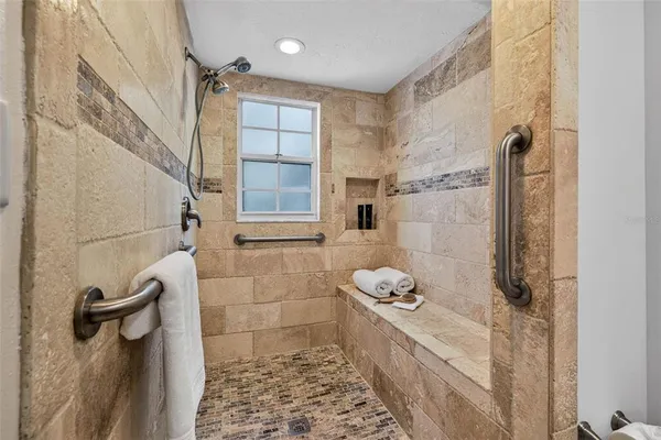 $529,900 | 5300 Bayshore Boulevard, Unit C6, Tampa, FL 33611