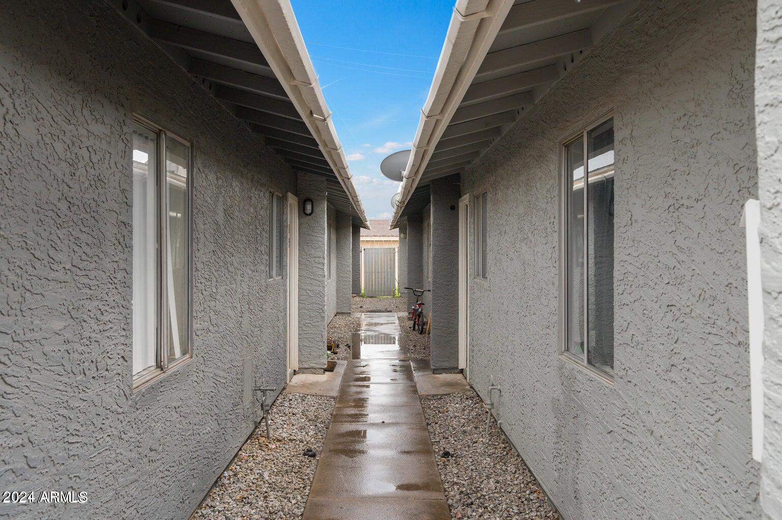 2049 West Hayward Avenue, Unit 10 Phoenix, AZ 85021 - Photo 13 of 14 20220816035344337480000000-o