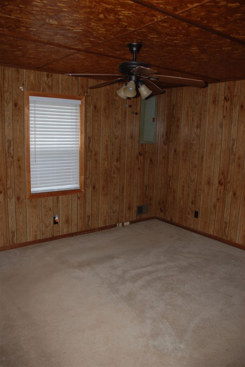 141 Russell Road Wellford, SC 29385 - Photo 6 of 11