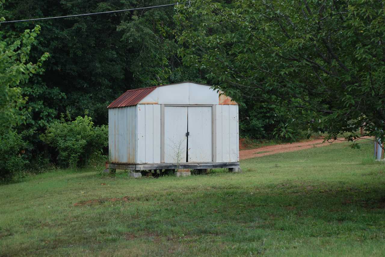 141 Russell Road Wellford, SC 29385 - Photo 9 of 11