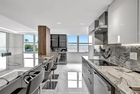 $1,100,000 | 2751 South Ocean Drive, Unit 404N, Hollywood, FL 33019