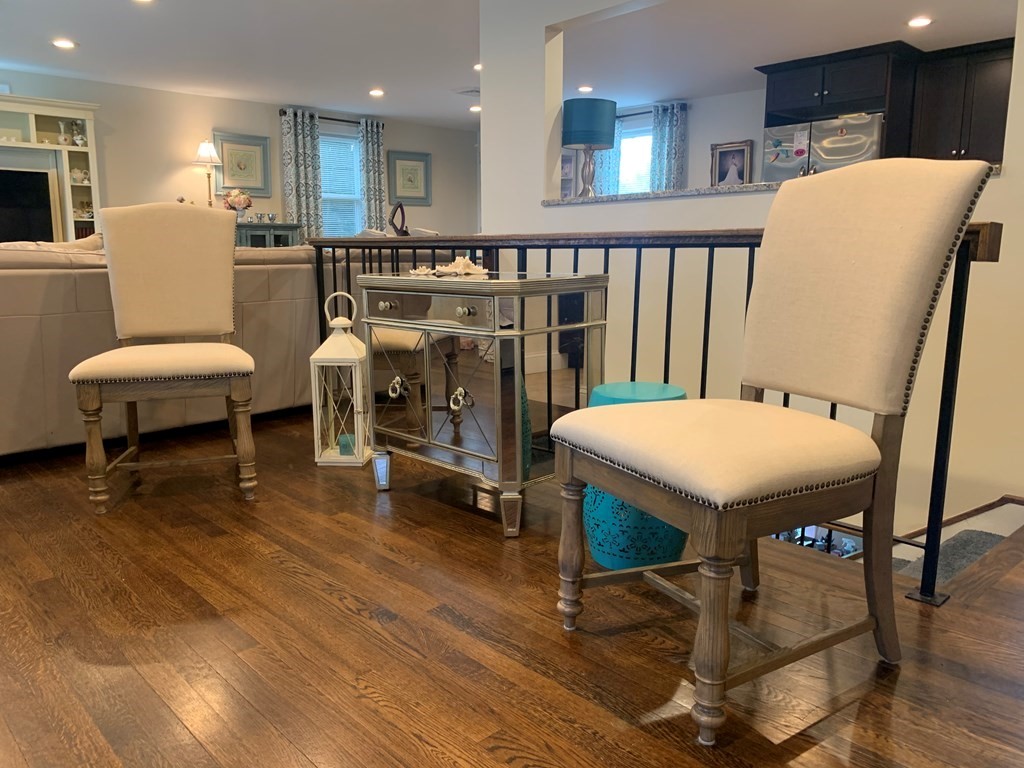 495 Gardners Neck Road Swansea, MA 02777 - Photo 7 of 8 Gallery Image 7