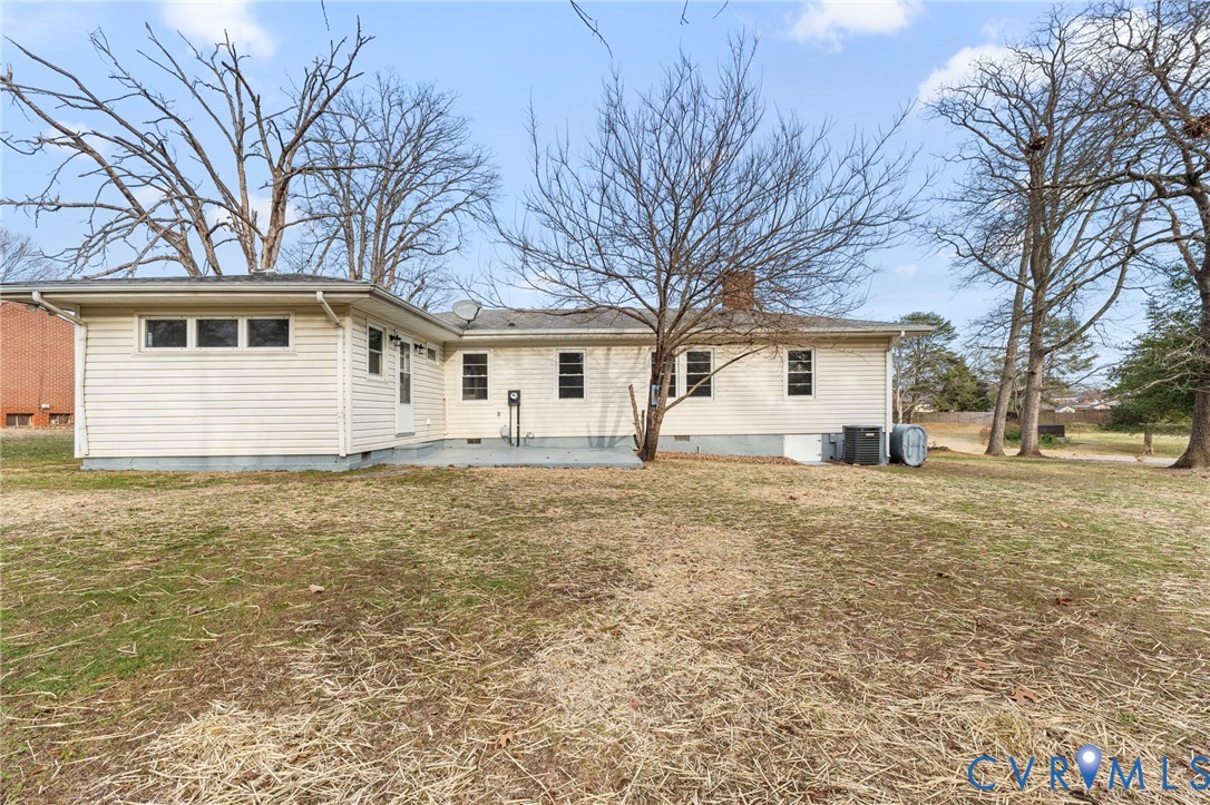 159 2nd Street Appomattox, VA 24522 - Photo 28 of 30 a house that has a tree in front of it