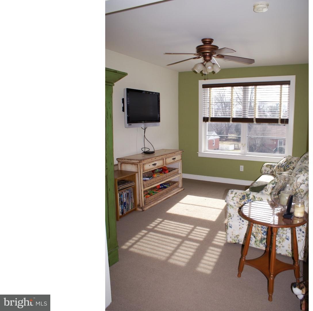 32 Bright Road Hatboro, PA 19040 - Photo 13 of 16 Den