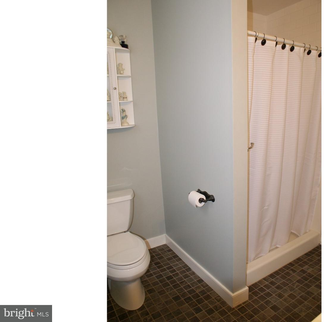 32 Bright Road Hatboro, PA 19040 - Photo 15 of 16 Bathroom