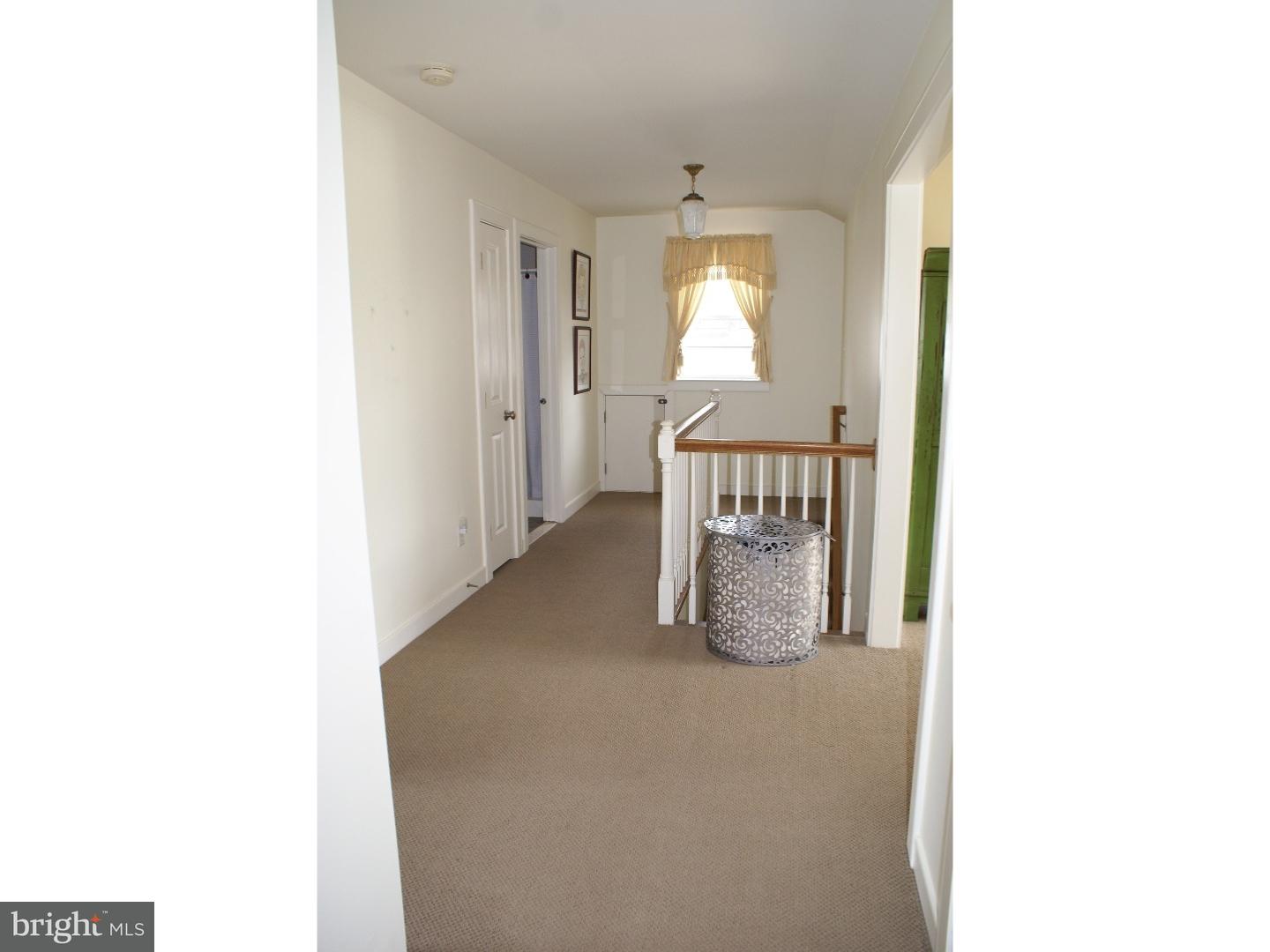 32 Bright Road Hatboro, PA 19040 - Photo 10 of 16 Hallway