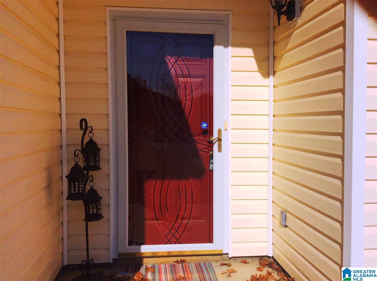 1885 Kent Circle Leeds, AL 35094 - Photo 2 of 16
