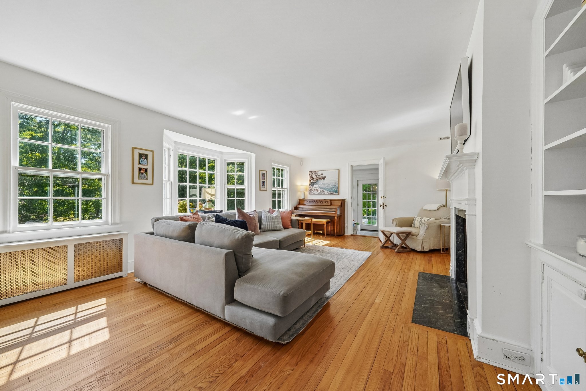 18 Cartbridge Road Weston, CT 06883 - Photo 2 of 37
