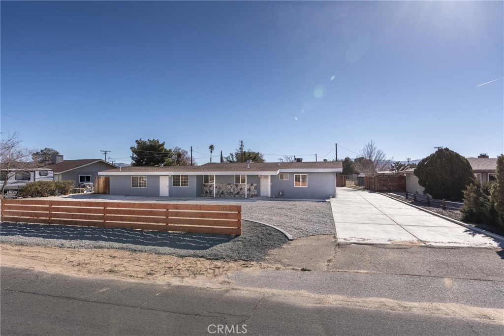 20565 Sholic Road Apple Valley, CA 92308 - Photo 1 of 1 a view of a terrace view