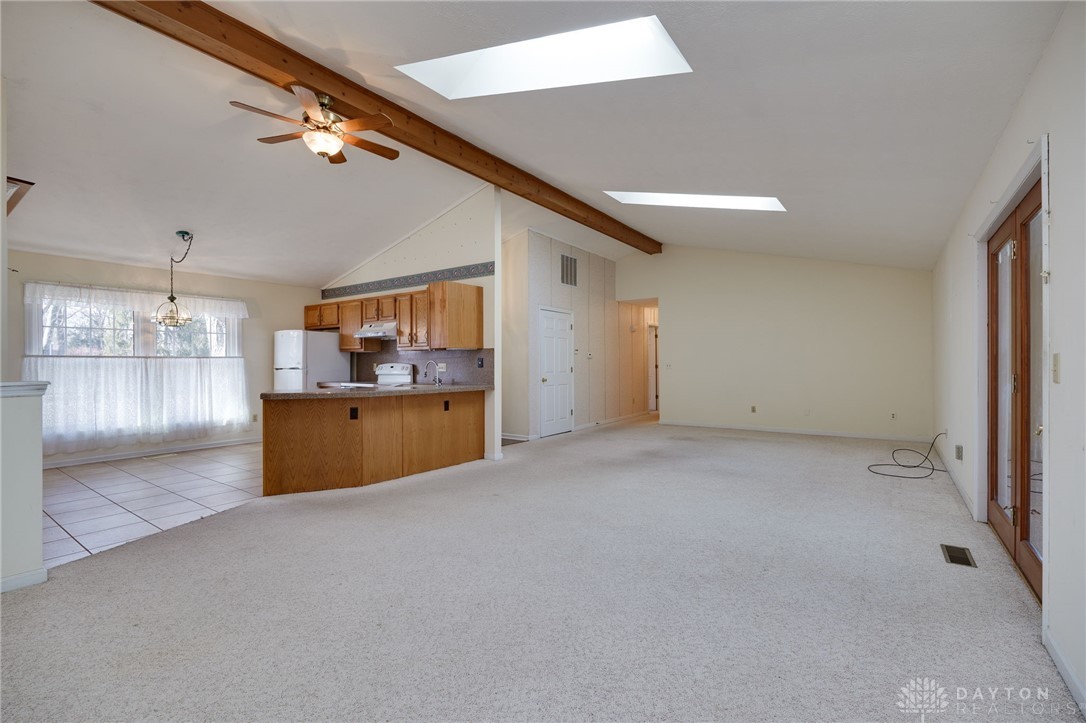 4132 Meadowcroft Road Dayton, OH 45429 - Photo 9 of 32 Gallery Image 9