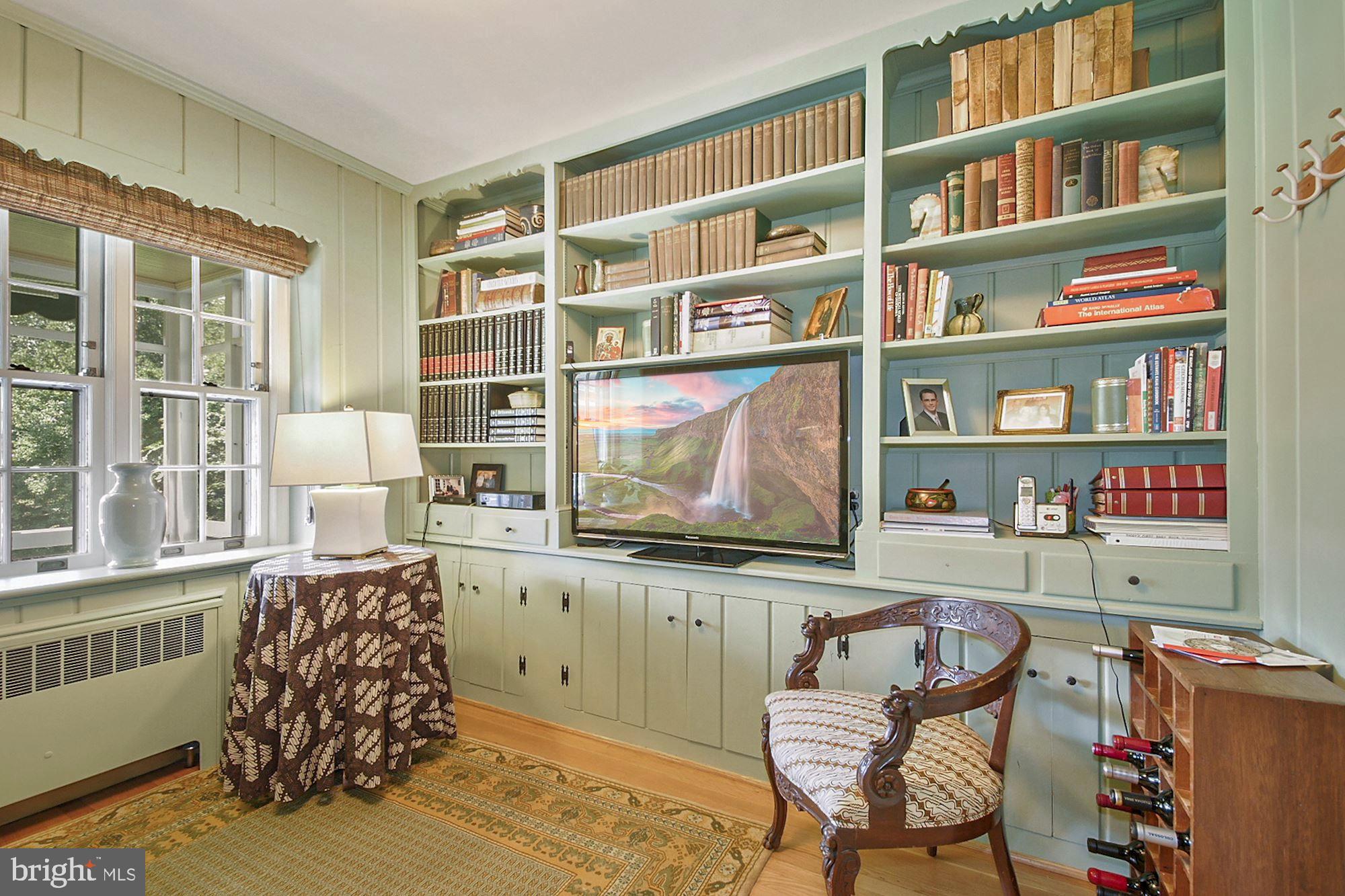 100 Warrenton Drive Silver Spring, MD 20904 - Photo 13 of 36 Den with bookshelves