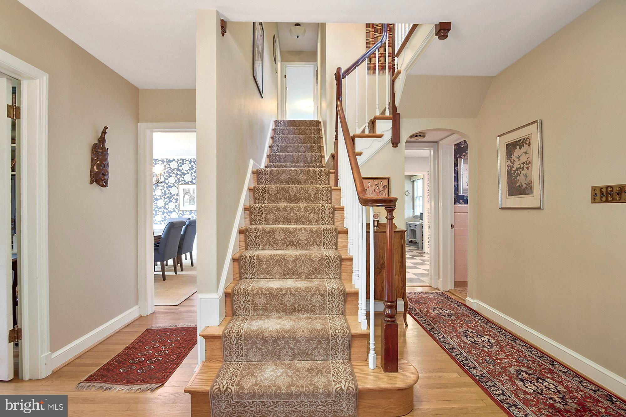 100 Warrenton Drive Silver Spring, MD 20904 - Photo 18 of 36 Lovely foyer and stairway to upper level