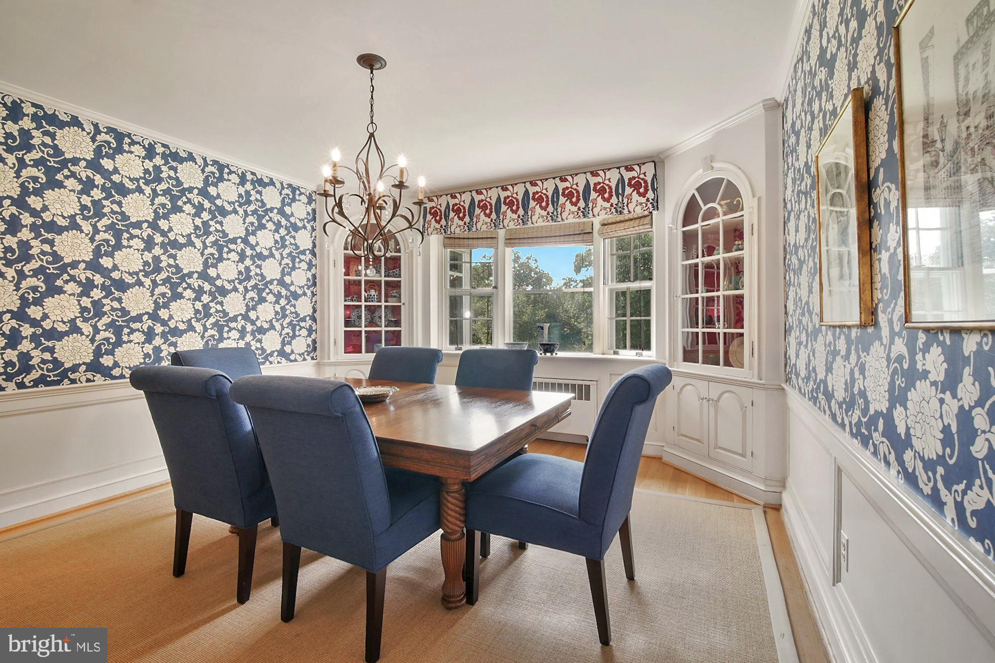 100 Warrenton Drive Silver Spring, MD 20904 - Photo 8 of 36 Dining room - built-ins, wainscoting
