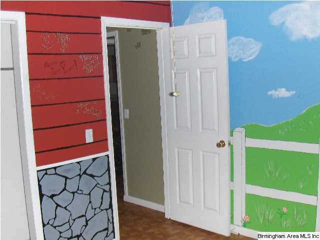 2098 Warrior Jasper Road Warrior, AL 35180 - Photo 13 of 14