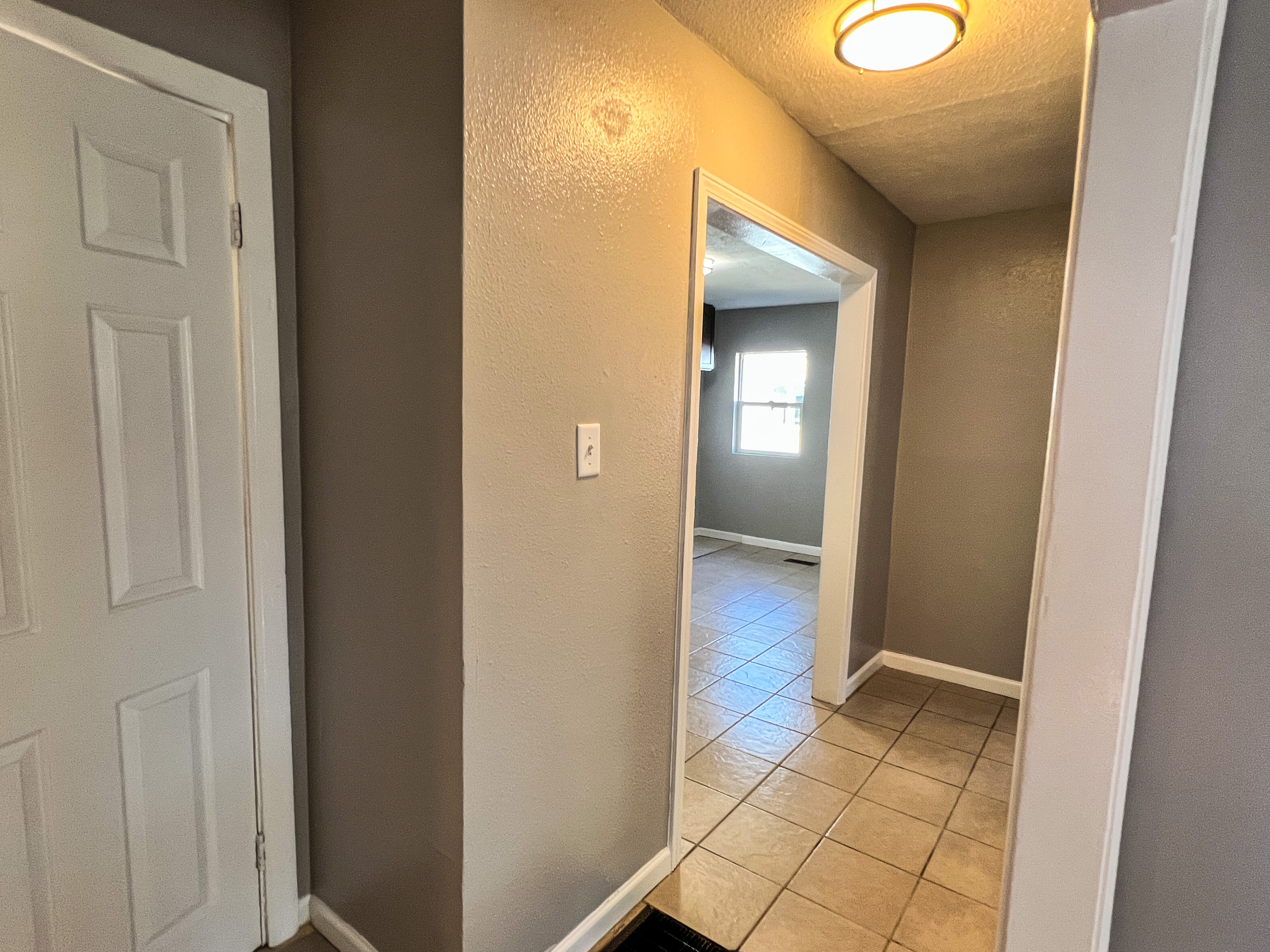 4510 Ralston Avenue Indianapolis, IN 46205 - Photo 9 of 21 Gallery Image 9