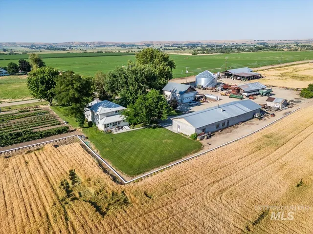$1,750,000 | 8600 Hillview Road, Emmett, ID 83617