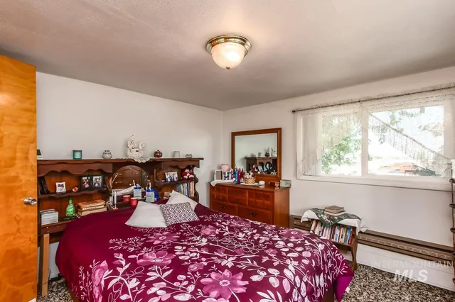 $1,750,000 | 8600 Hillview Road, Emmett, ID 83617