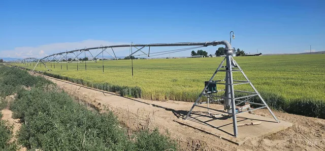 $1,750,000 | 8600 Hillview Road, Emmett, ID 83617