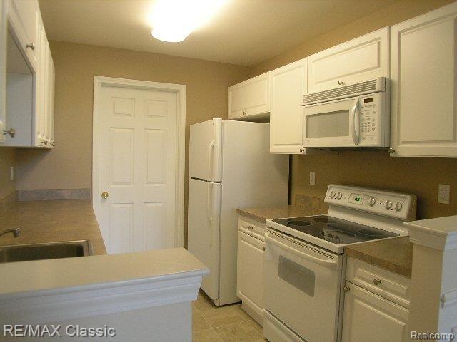 3382 Tremonte Circle, Unit 179 Rochester, MI 48306 - Photo 15 of 23 temp tremonte 022.JPG
