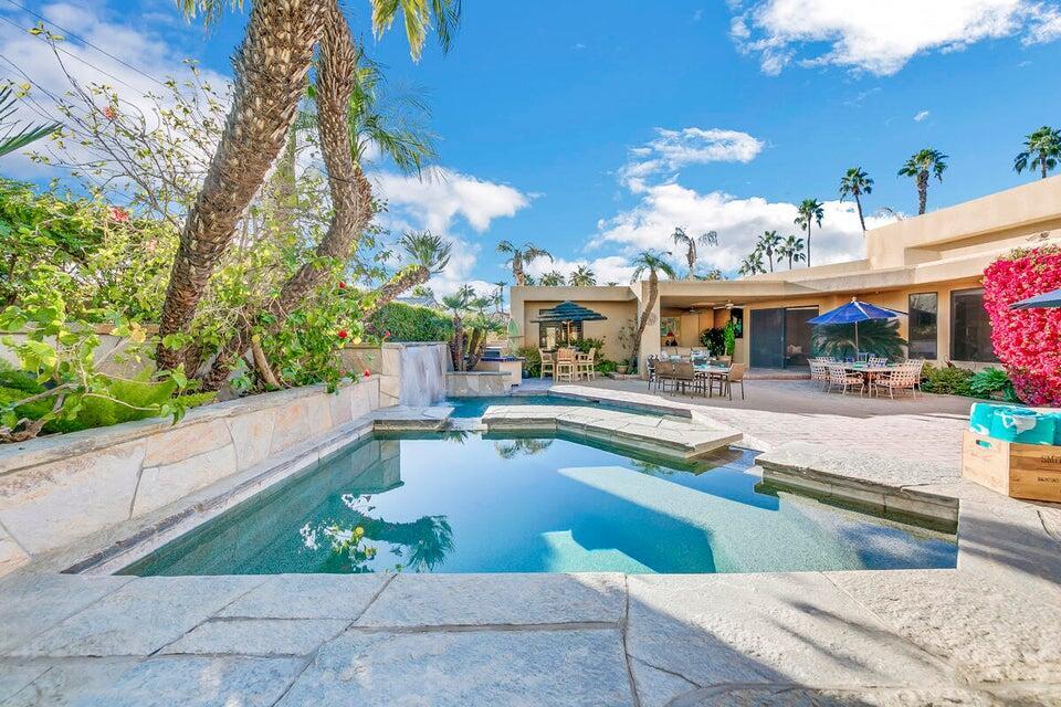 45625 Apache Road Indian Wells, CA 92210 - Photo 30 of 33 a view of swimming pool with outdoor seating
