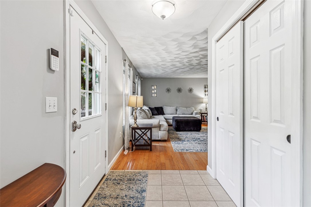 121 Greenbush Road East Greenwich, RI 02818 - Photo 8 of 50 Gallery Image 8