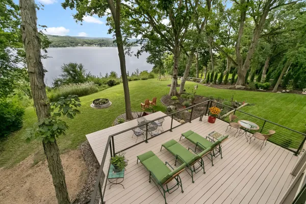 $919,900 | W10725 Wildwood Way, Poynette, WI 53955