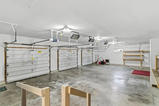 $919,900 | W10725 Wildwood Way, Poynette, WI 53955