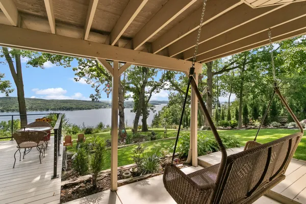 $919,900 | W10725 Wildwood Way, Poynette, WI 53955