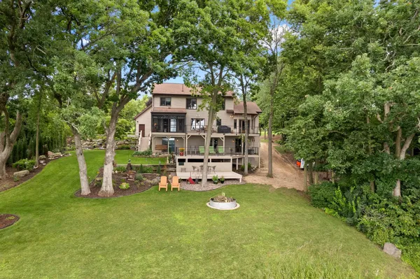 $919,900 | W10725 Wildwood Way, Poynette, WI 53955