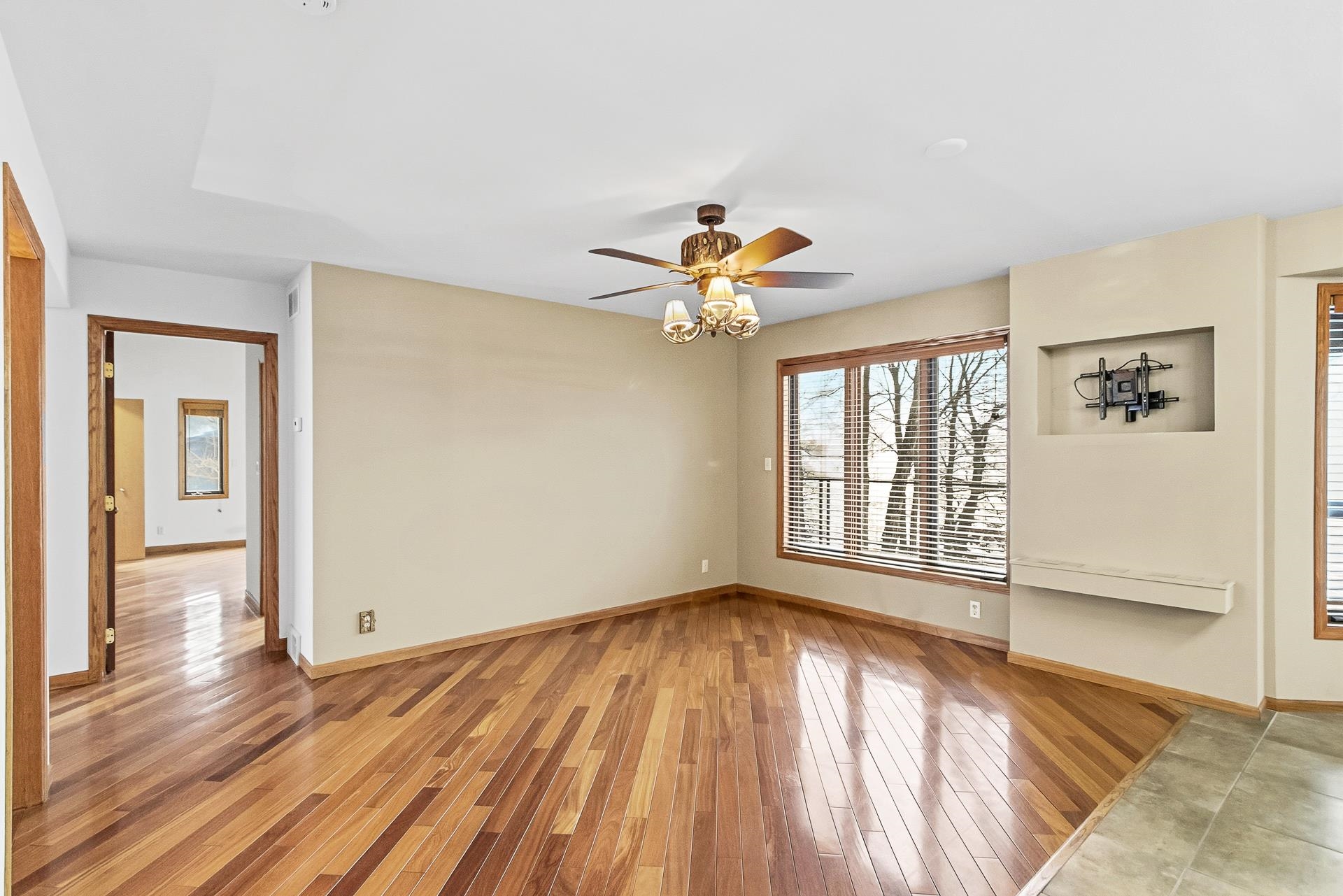 W10725 Wildwood Way Poynette, WI 53955 - Photo 6 of 53