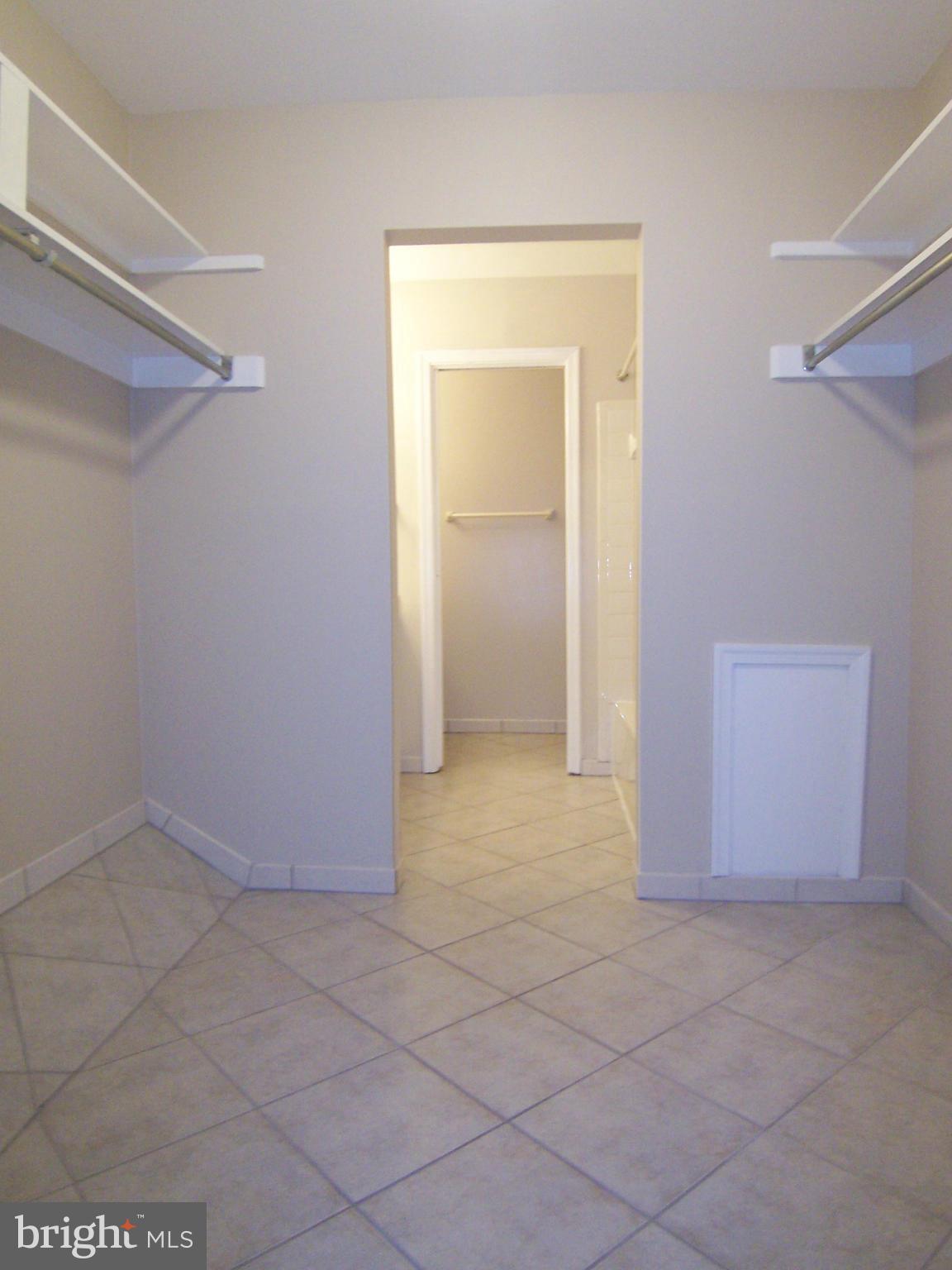 6003 Queenston Street Springfield, VA 22152 - Photo 12 of 29 Bath (Master)