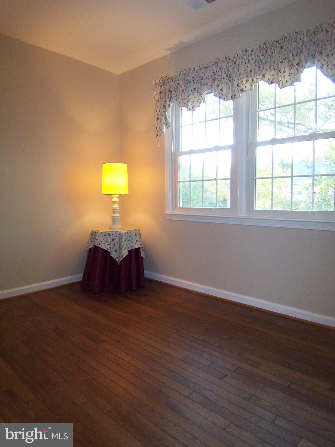 6003 Queenston Street Springfield, VA 22152 - Photo 15 of 29 Bedroom 2