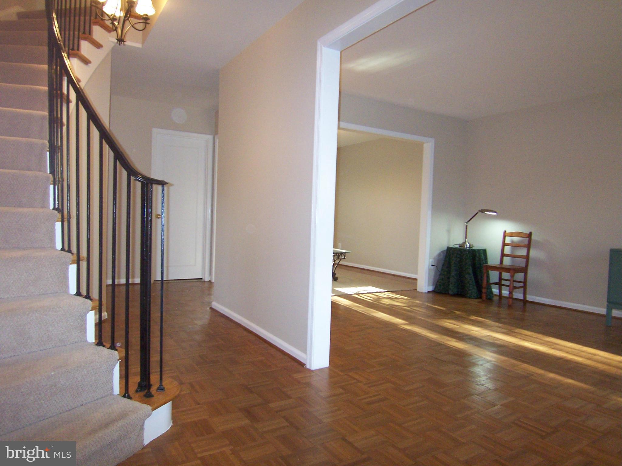 6003 Queenston Street Springfield, VA 22152 - Photo 21 of 29 Living Room