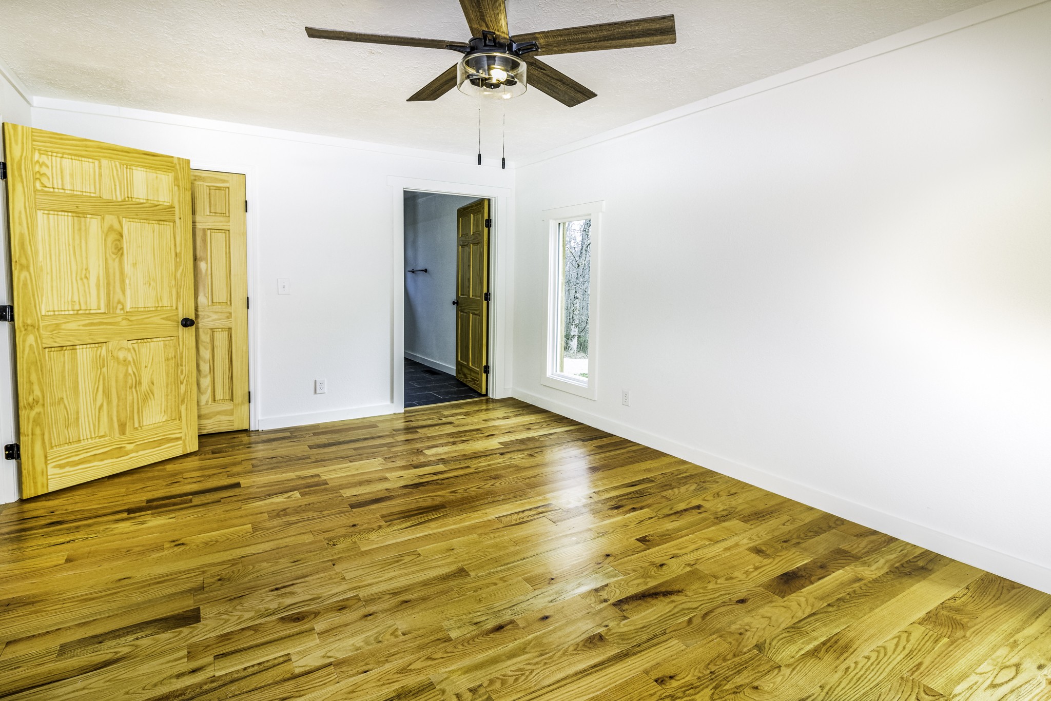 405 Napier Lake Road Hohenwald, TN 38462 - Photo 20 of 26 a view of empty room