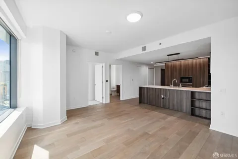 $1,388,000 | 280 Spear Street, Unit 10D, San Francisco, CA 94105