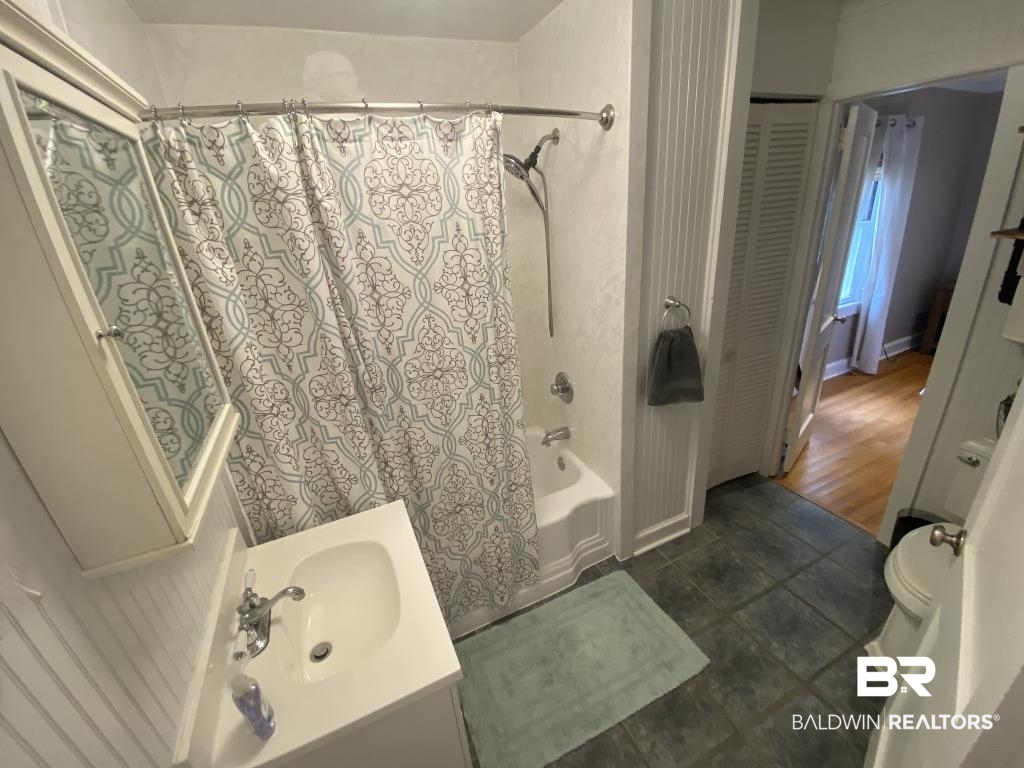 354 Azalea Street Fairhope, AL 36532 - Photo 9 of 24
