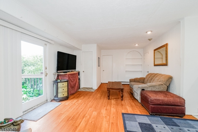 472 Summit Road Mountainside, NJ 07092 - Photo 5 of 31 Gallery Image 5