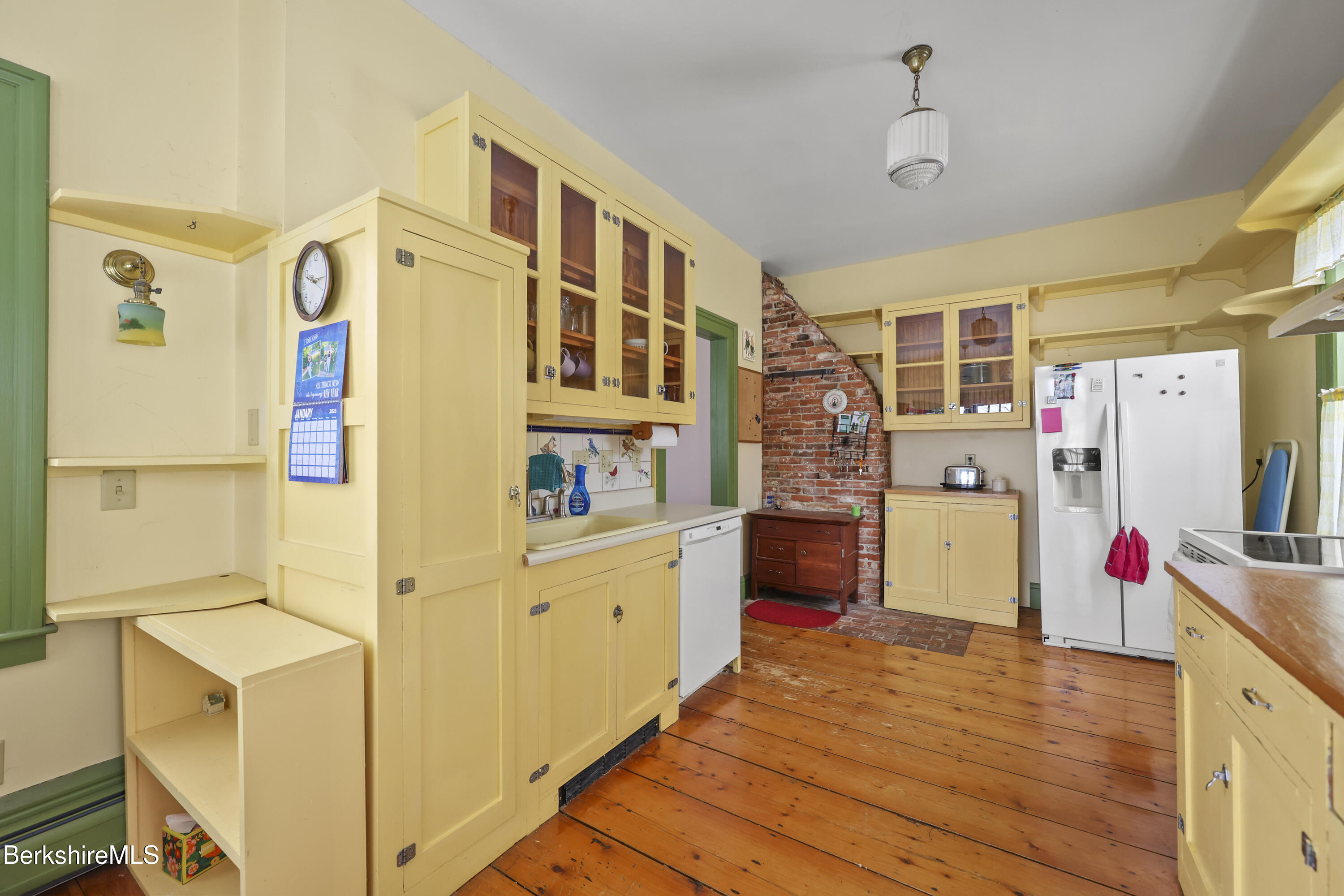 1 East Road Adams, MA 01220 - Photo 20 of 55 80 Kitchen