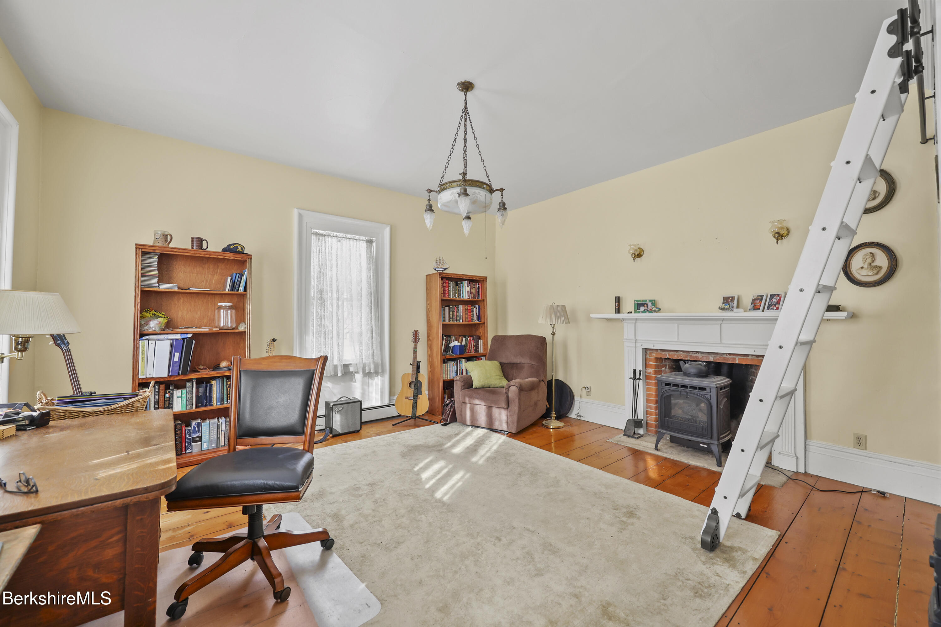 1 East Road Adams, MA 01220 - Photo 23 of 55 95 Library