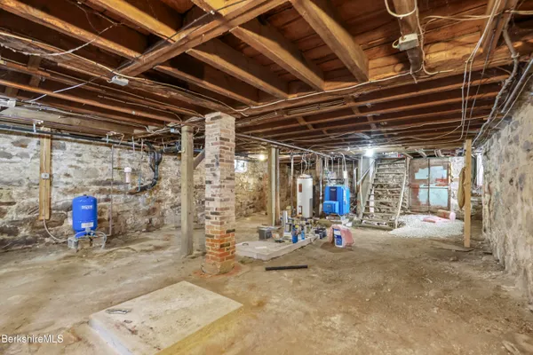 a view of entrance gate of the house