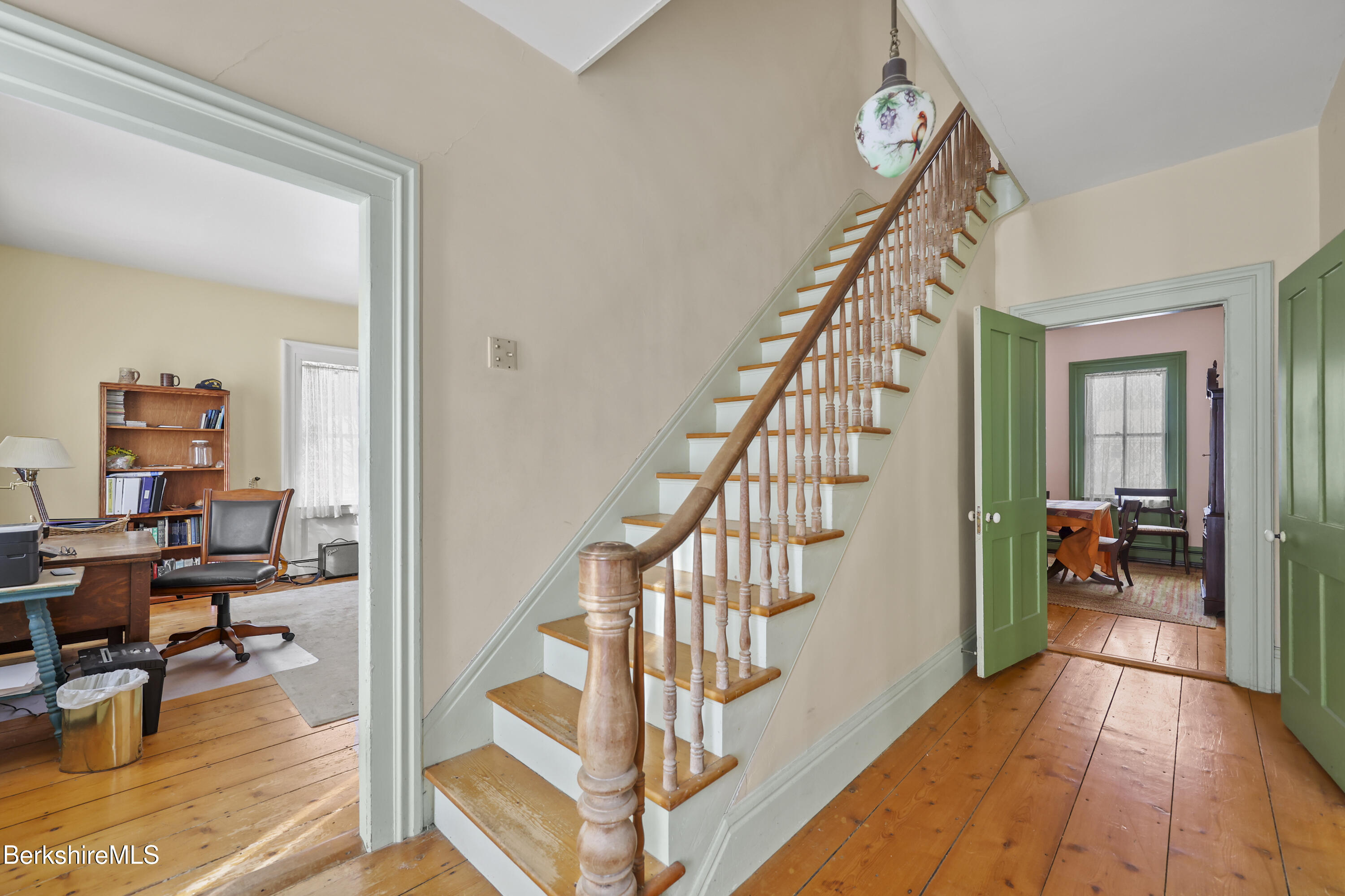 1 East Road Adams, MA 01220 - Photo 7 of 55 20 Foyer