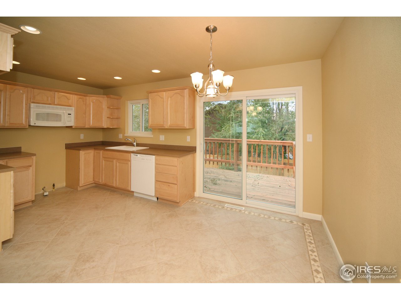 305 Briarwood Road Fort Collins, CO 80521 - Photo 7 of 17 Gallery Image 7