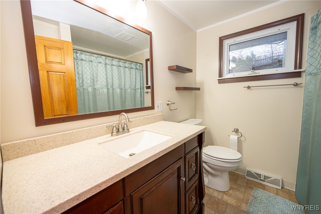 7212 Derby Road Evans, NY 14047 - Photo 18 of 43 Bathroom