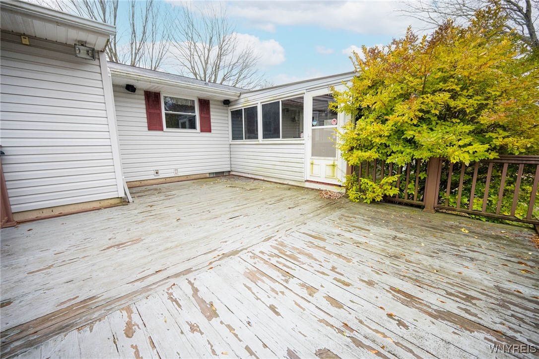 7212 Derby Road Evans, NY 14047 - Photo 8 of 43