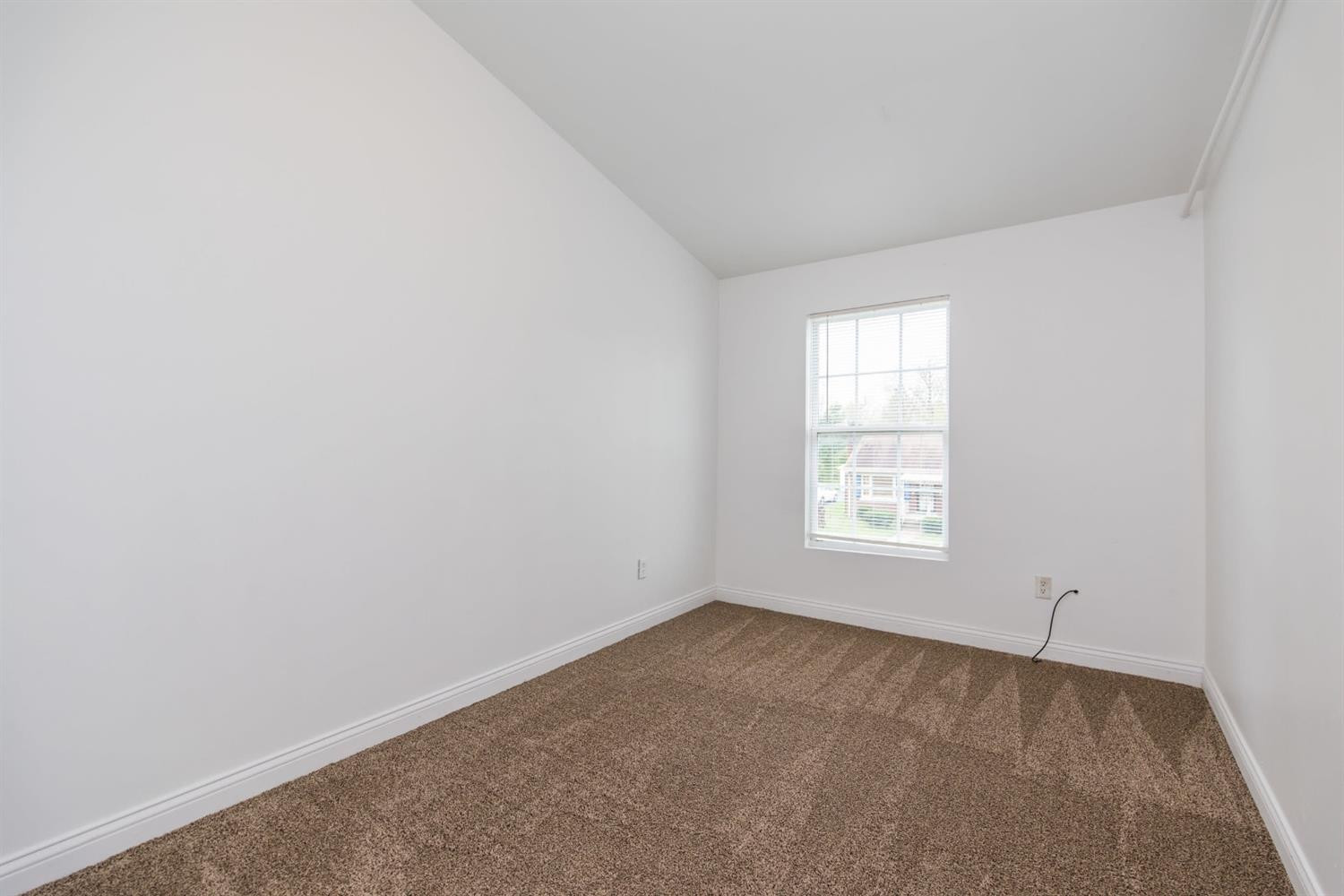 193 Sioux Road Lexington, KY 40503 - Photo 16 of 21 Photo 16